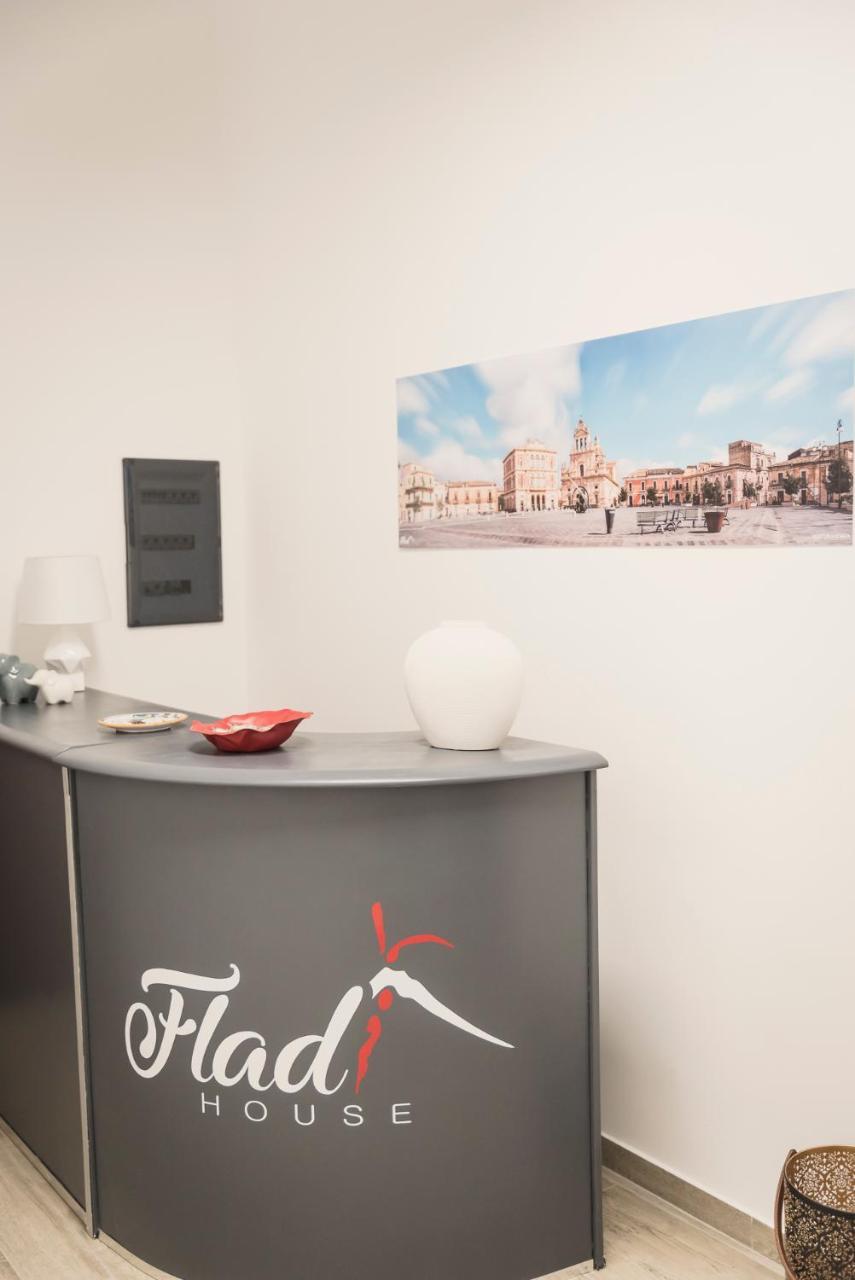 מלון Fladi House קטאניה מראה חיצוני תמונה